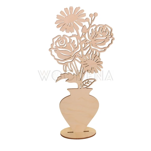 Drewniane róże we flakonie na podstawce