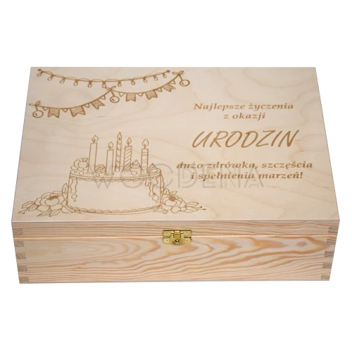 Pudełko drewniane na prezent urodzinowy z grawerem i życzeniami