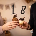 Topper cyfra 8 na tort