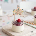 Drewniany mini Topper piker Lubie to - dłoń z kciukiem do góry na deserek