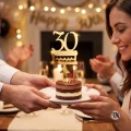 Złoty Topper piker 30 z tortem na deserek