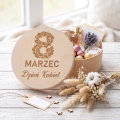 Pudełko drewniane na Dzień Kobiet