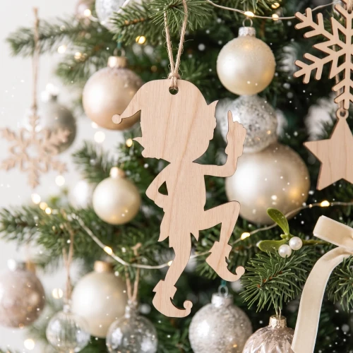 Elf podskakujący z drewna zawieszka