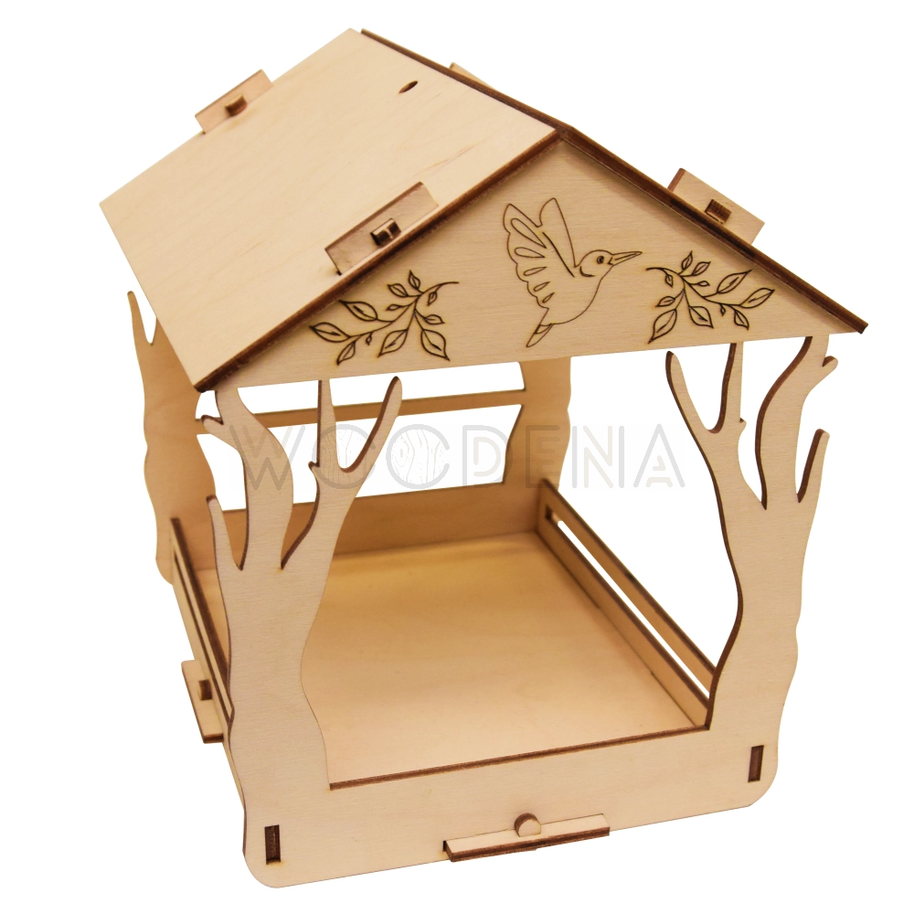 Drewniana budka dla ptaków