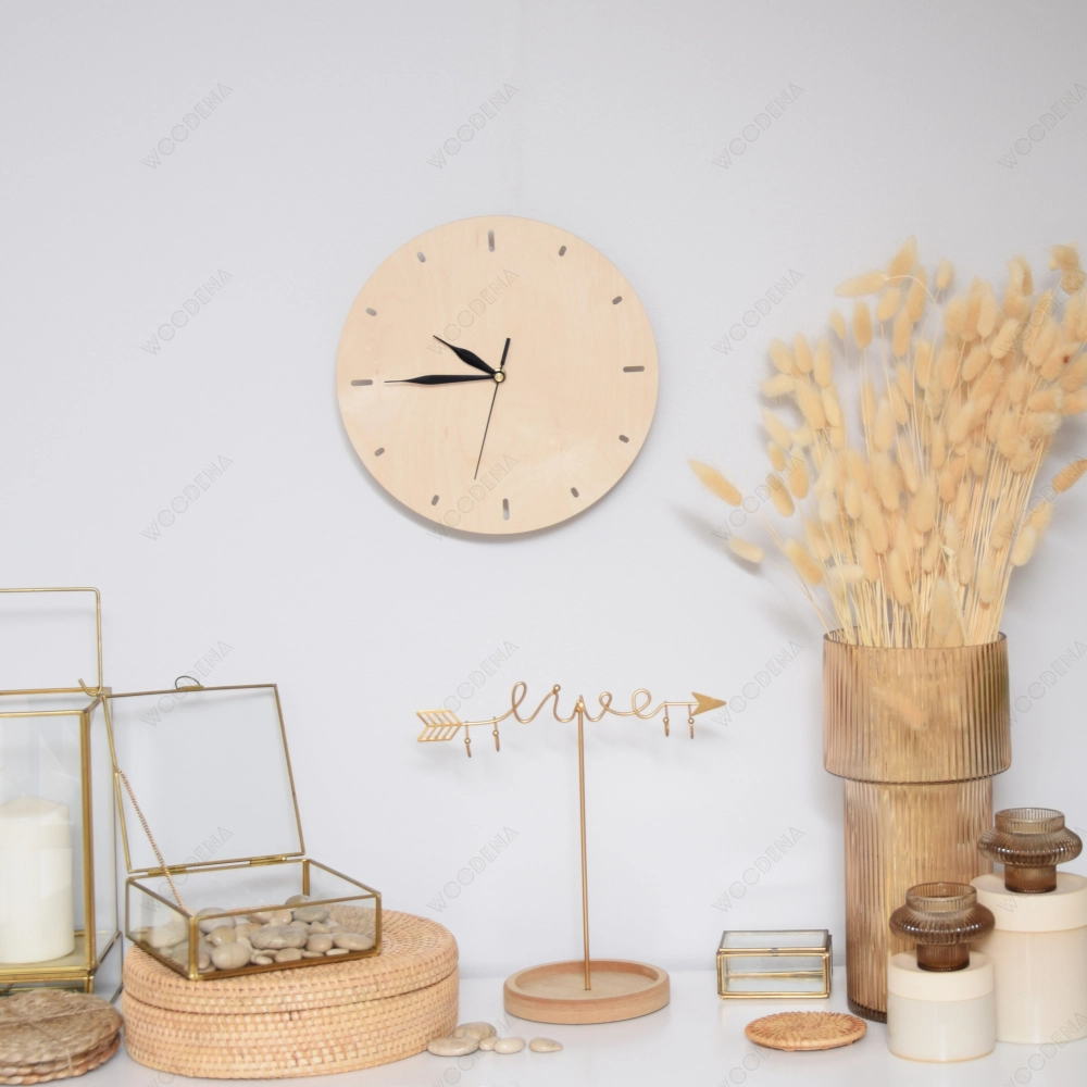 Drewniany zegar ścienny
