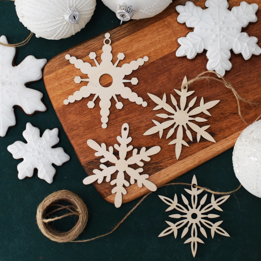 Drewniane śnieżynki
