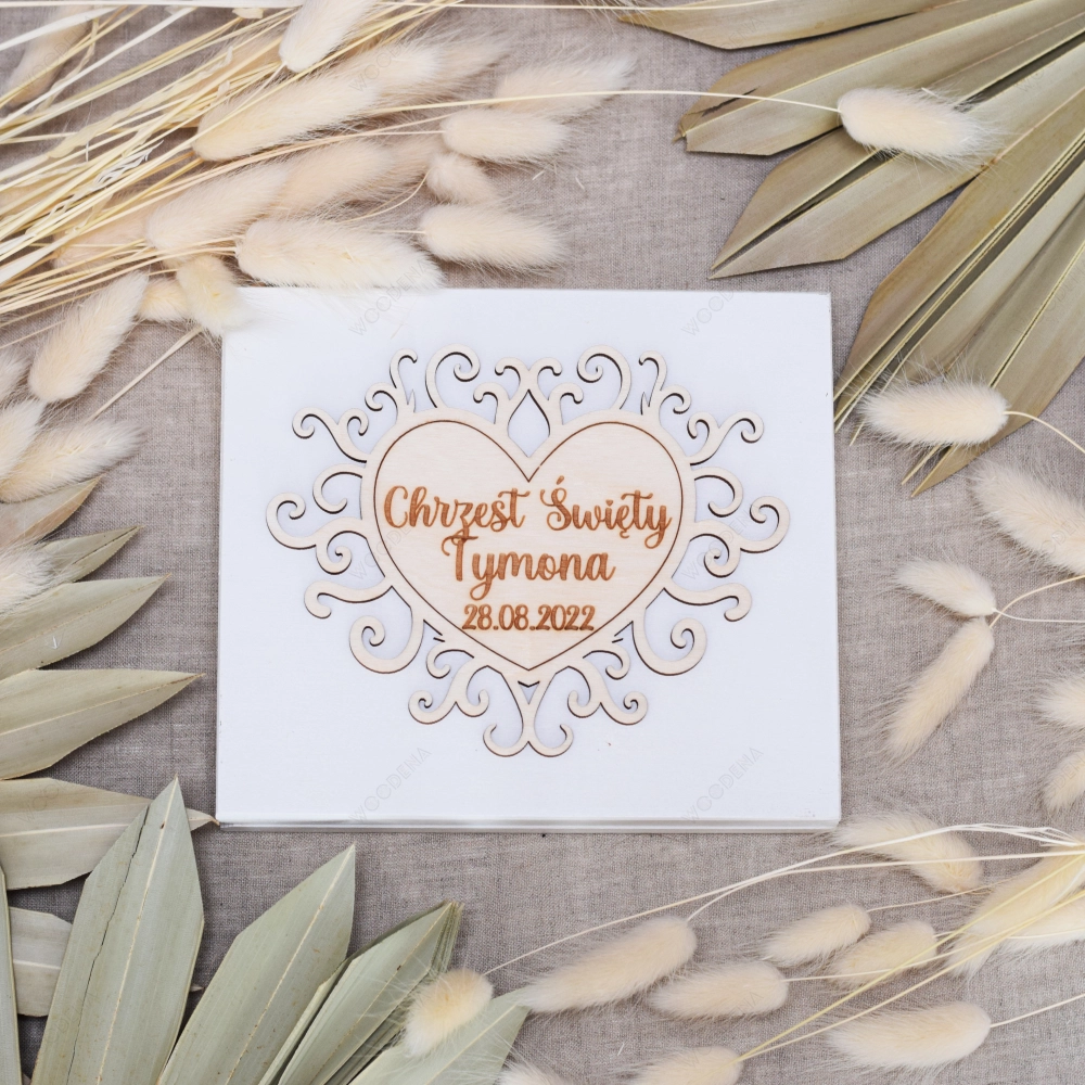 Scrapbooking z drewnianymi scrapkami